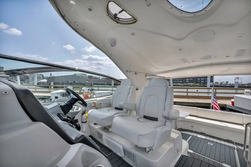 Slide: The Image of Cruisers Yachts 520 Express 2007 - 30