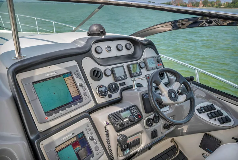 Slide: The Image of Cruisers Yachts 520 Express 2007 - 34