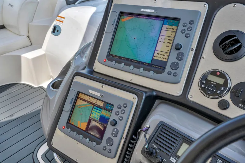 Slide: The Image of Cruisers Yachts 520 Express 2007 - 35