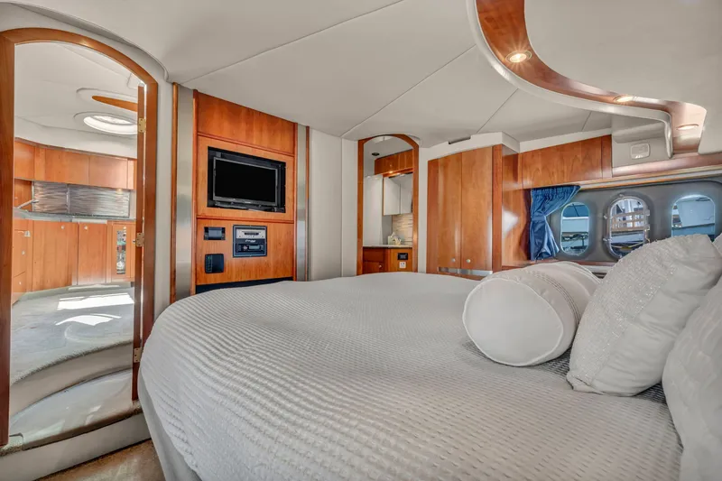 Slide: The Image of Cruisers Yachts 520 Express 2007 - 47