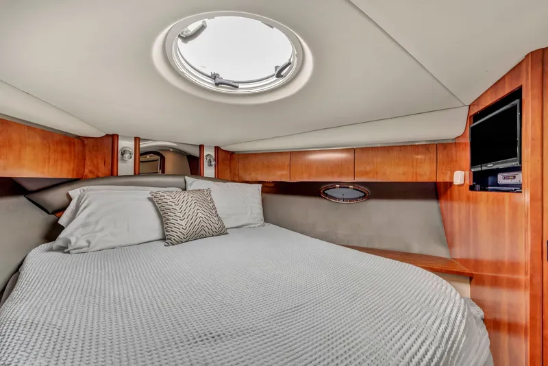 Slide: The Image of Cruisers Yachts 520 Express 2007 - 53