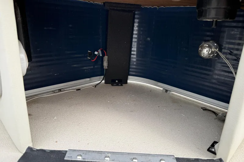 Slide: The Image of 2018 Sweetwater Sunrise 206 F pontoon boat on trailer, featuring Yamaha outboard motor. - 51