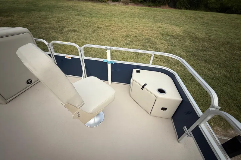 Slide: The Image of Close-up of 2018 Sweetwater Sunrise 206 F trailer tire on asphalt road. - 54