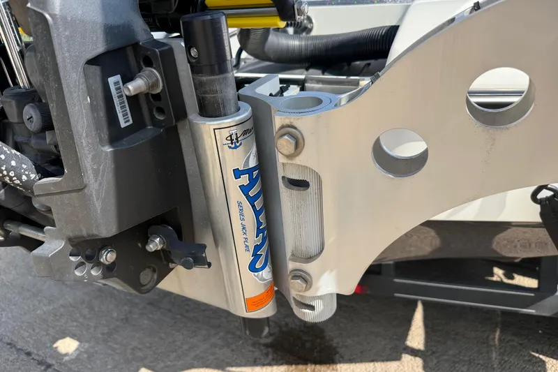 Slide: The Image of 2014 Ranger Z520 Comanche boat engine mount detail by the water. - 14