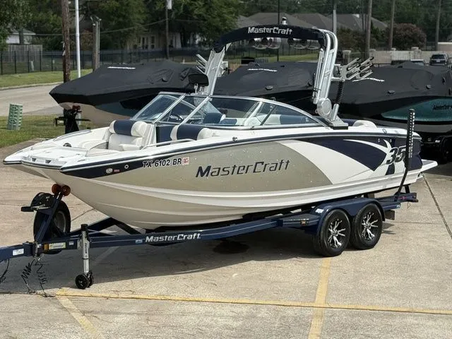 Slide: The Image of MasterCraft X-35 2012 - 1