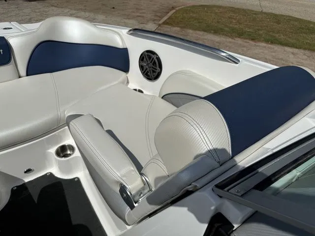 Slide: The Image of MasterCraft X-35 2012 - 13