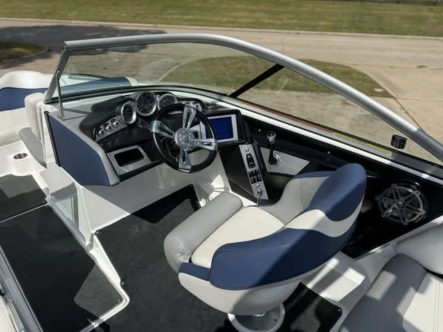 Slide: The Image of MasterCraft X-35 2012 - 2