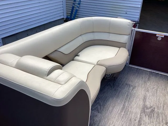 Slide: The Image of Godfrey Monaco 235 SFL 2021 - 15