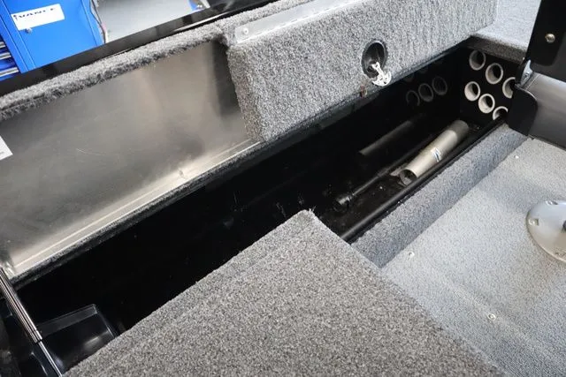 Slide: The Image of Lowe Fishing Machine 1675SC 2020 - 10