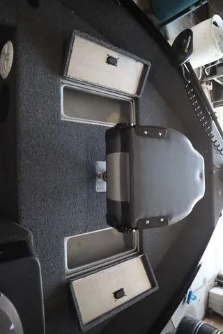 Slide: The Image of Lowe Fishing Machine 1675SC 2020 - 15