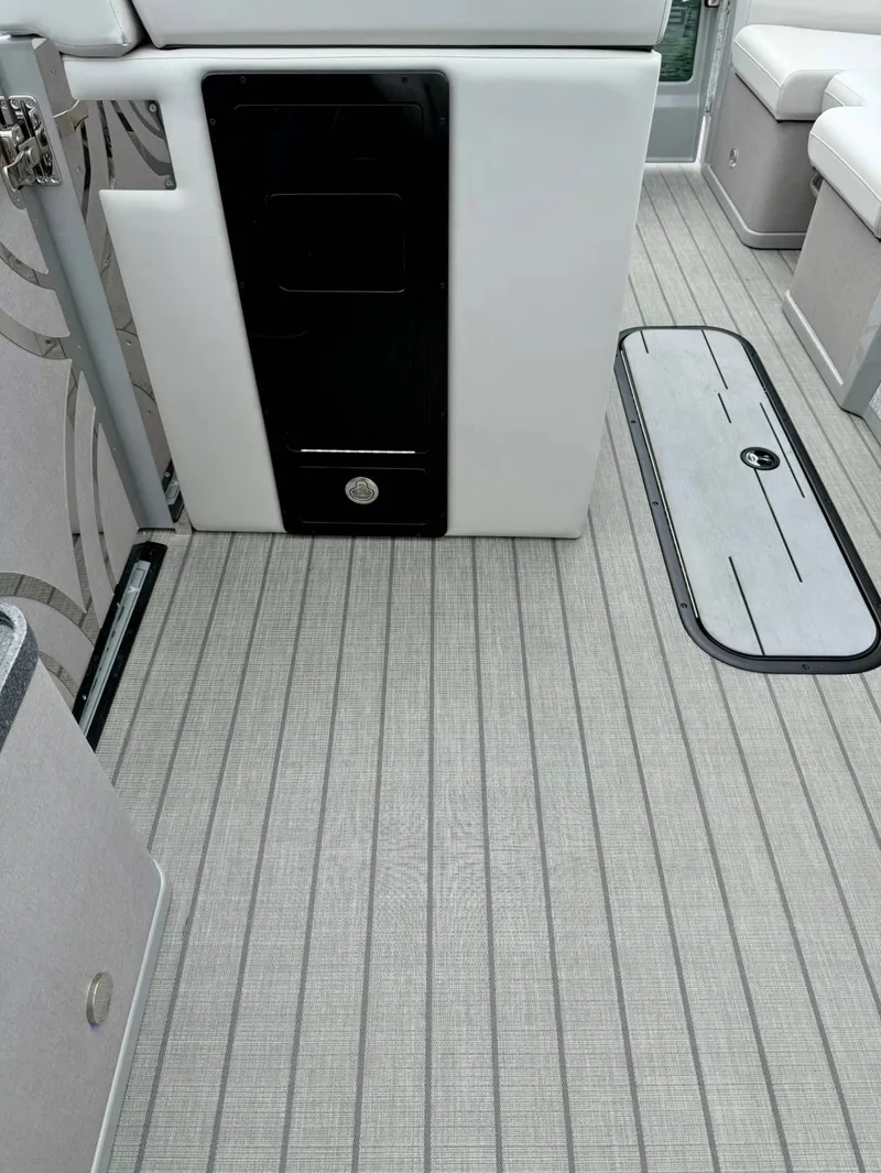 Slide: The Image of Balise 24L Horizon 2025 - 13