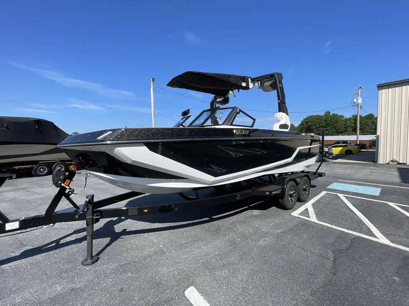 Slide: The Image of Nautique Super Air Nautique GS22 2026 - 18