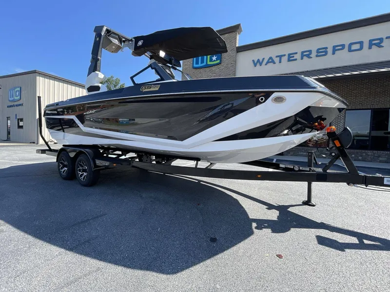 Slide: The Image of Nautique Super Air Nautique GS22 2026 - 3