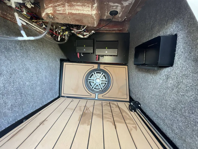 Slide: The Image of Nautique Super Air Nautique GS22 2026 - 7