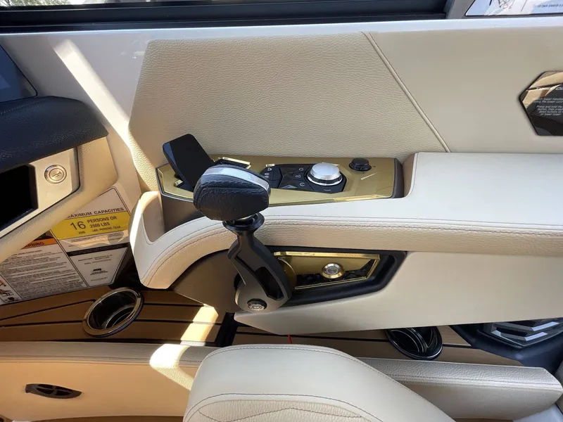 Slide: The Image of Nautique G23 2026 - 13