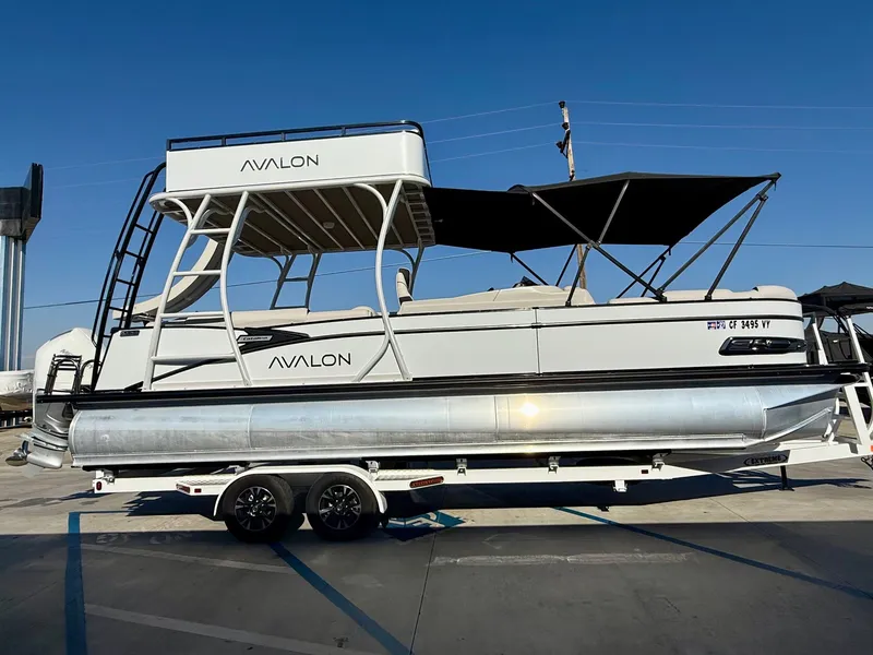 Slide: The Image of Avalon Catalina - 27 FT Entertainer Funship w/ 250HP Mercury! 2025 - 10