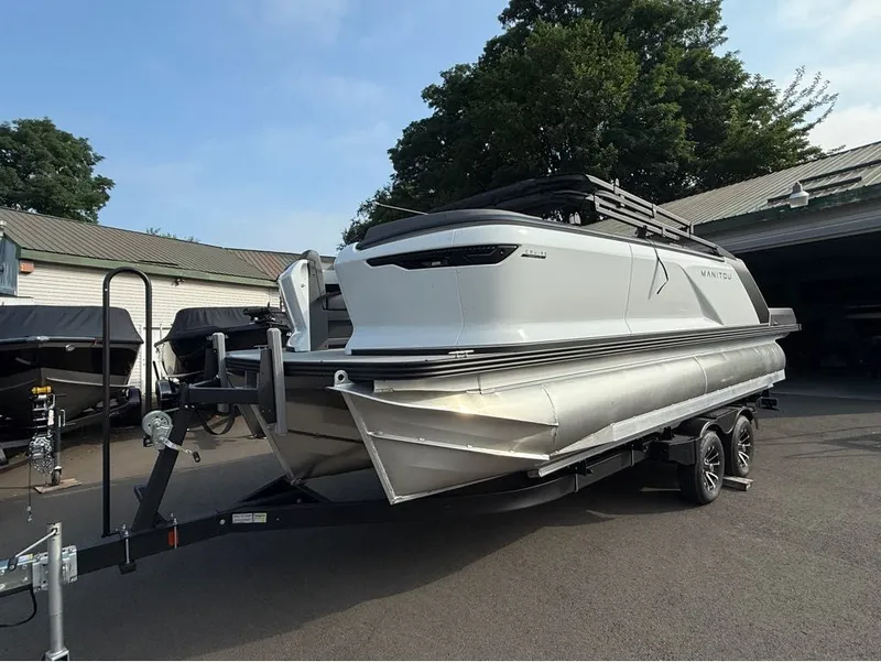 Slide: The Image of Manitou Cruise 20 Max Bench 2024 - 5