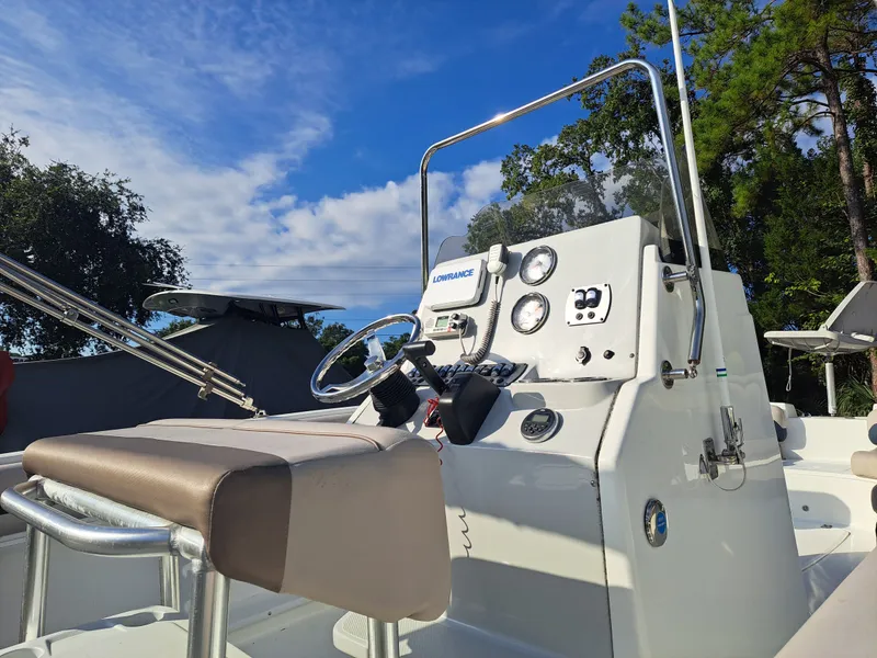 Slide: The Image of Hurricane Center Console CC 21 OB 2017 - 11