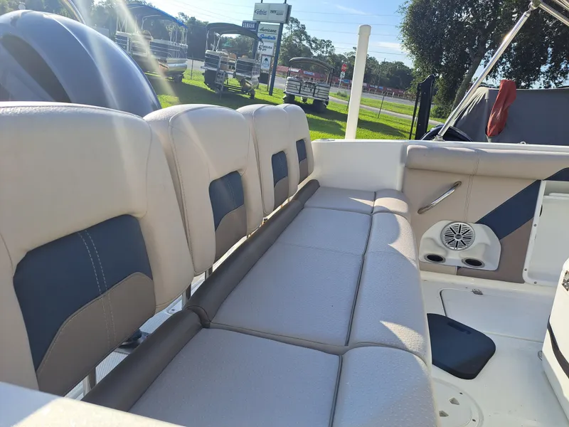 Slide: The Image of Hurricane Center Console CC 21 OB 2017 - 4