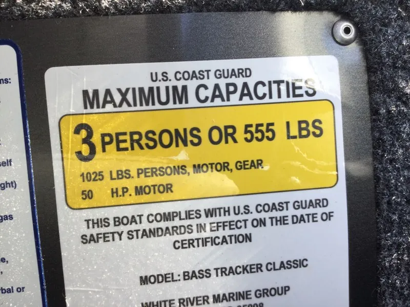 Slide: The Image of Tracker BASS CLASSICK BLK 50 2026 - 5