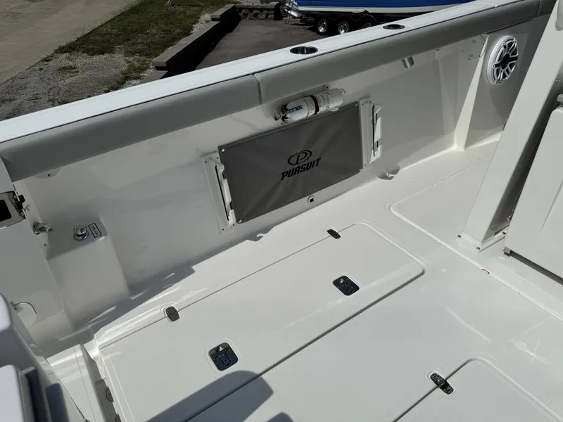 Slide: The Image of Pursuit S 358 Sport 2026 - 19