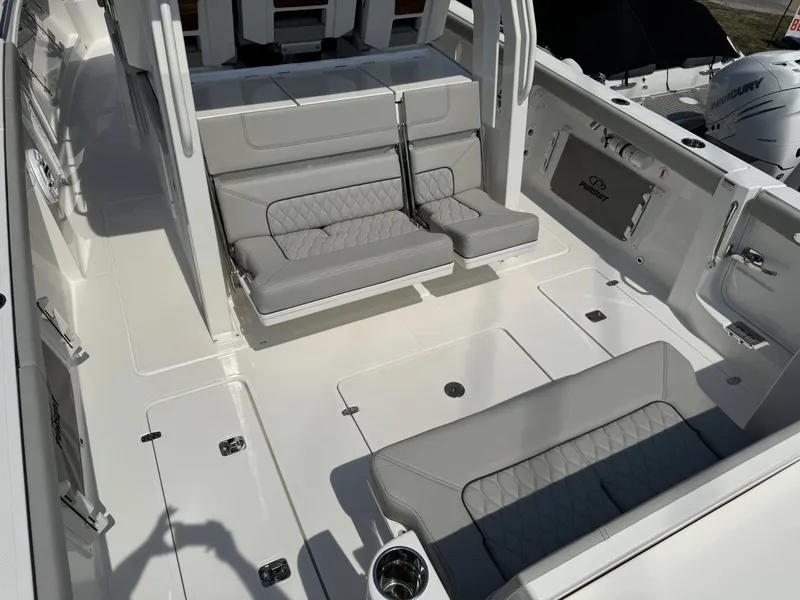 Slide: The Image of Pursuit S 358 Sport 2026 - 2