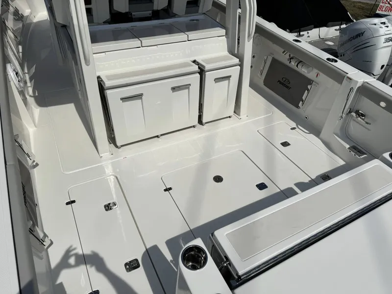 Slide: The Image of Pursuit S 358 Sport 2026 - 20