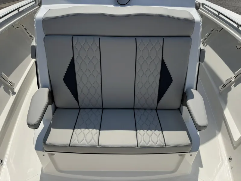 Slide: The Image of Pursuit S 358 Sport 2026 - 31