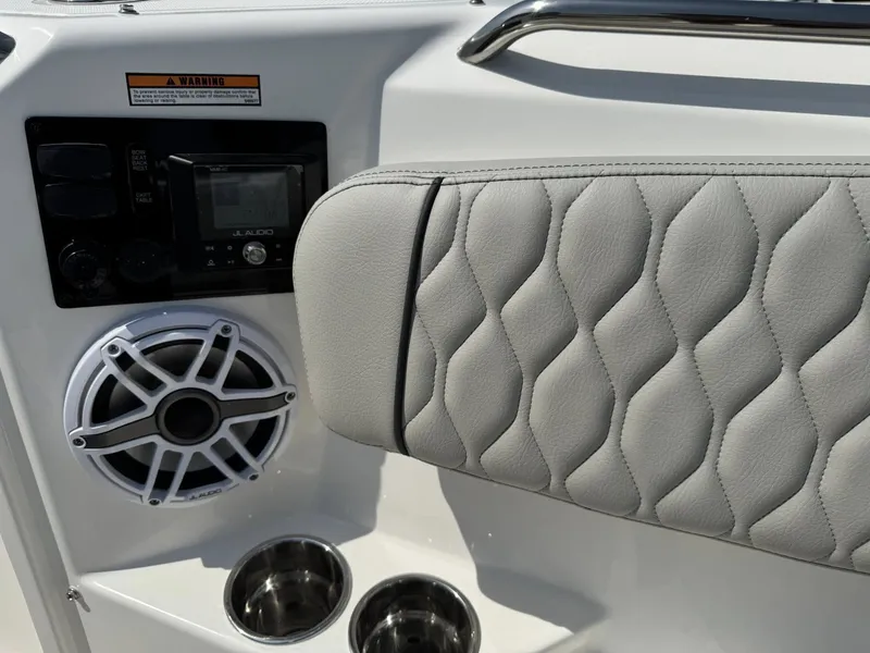 Slide: The Image of Pursuit S 358 Sport 2026 - 36