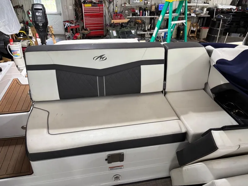 Slide: The Image of Monterey 278SS Super Sport 2018 - 21