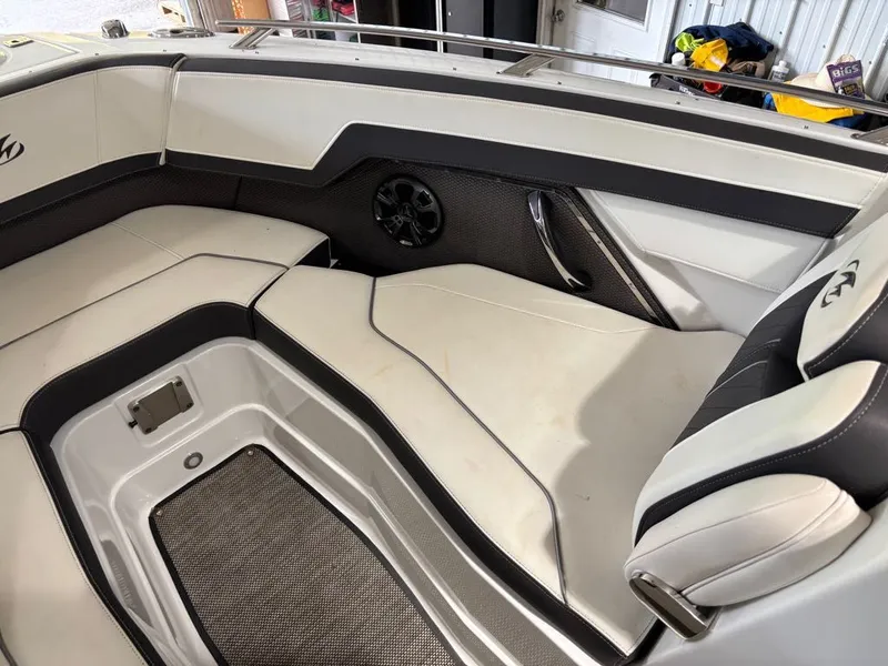 Slide: The Image of Monterey 278SS Super Sport 2018 - 7