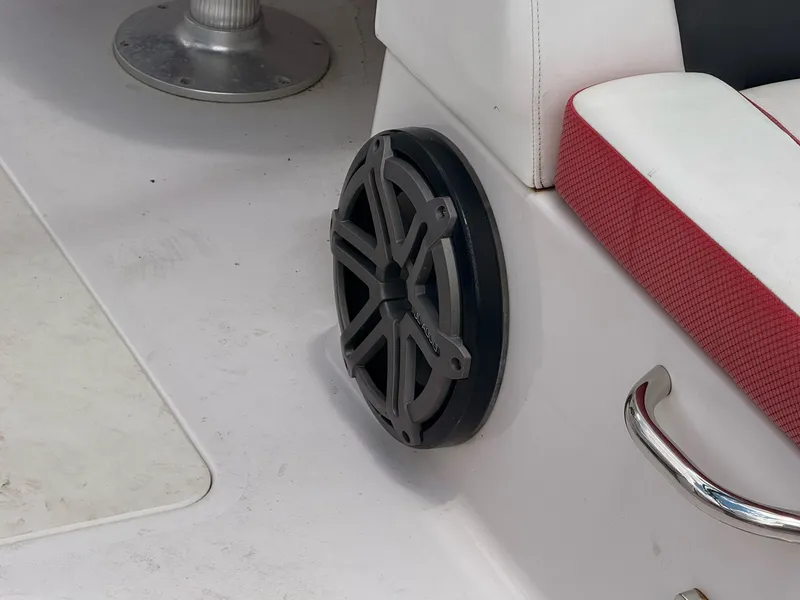 Slide: The Image of Scarab 255 Impulse Wake Edition 2016 - 9