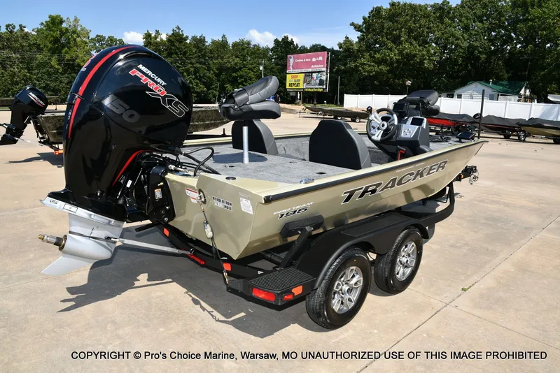 Slide: The Image of Tracker Pro Team 195 Tournament Edition 2026 - 16