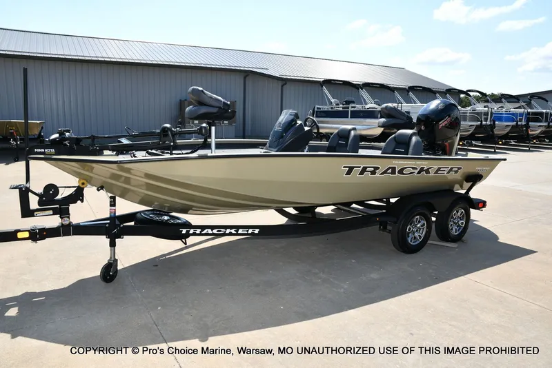 Slide: The Image of Tracker Pro Team 195 Tournament Edition 2026 - 22