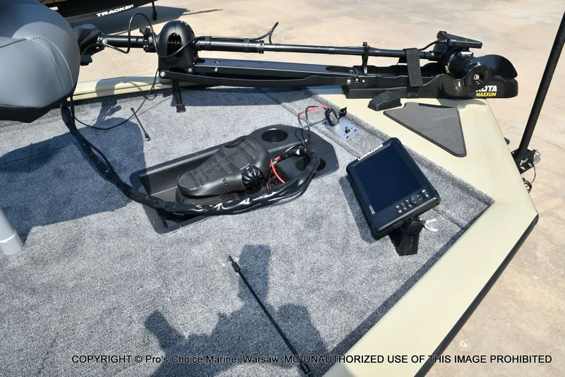 Slide: The Image of Tracker Pro Team 195 Tournament Edition 2026 - 28