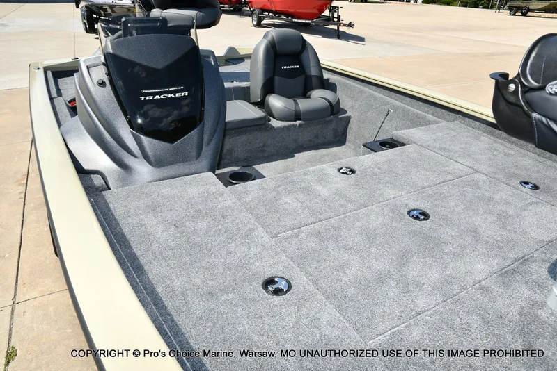 Slide: The Image of Tracker Pro Team 195 Tournament Edition 2026 - 29