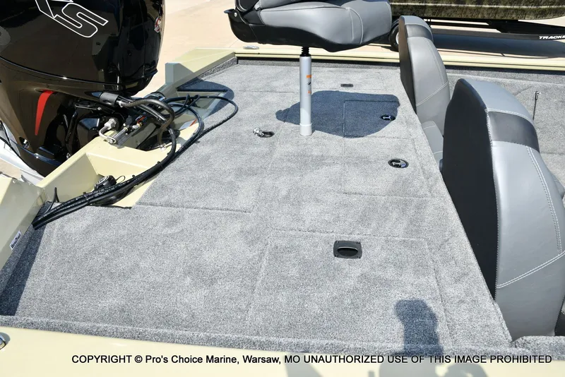 Slide: The Image of Tracker Pro Team 195 Tournament Edition 2026 - 31