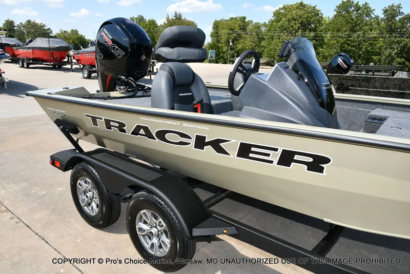 Slide: The Image of Tracker Pro Team 195 Tournament Edition 2026 - 4