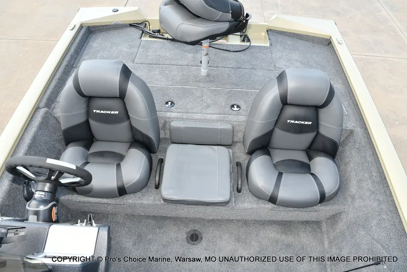 Slide: The Image of Tracker Pro Team 195 Tournament Edition 2026 - 45