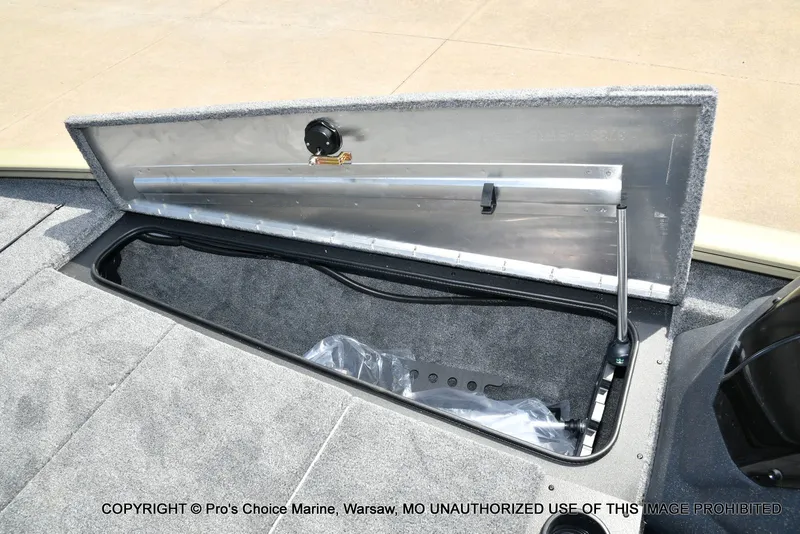 Slide: The Image of Tracker Pro Team 195 Tournament Edition 2026 - 57