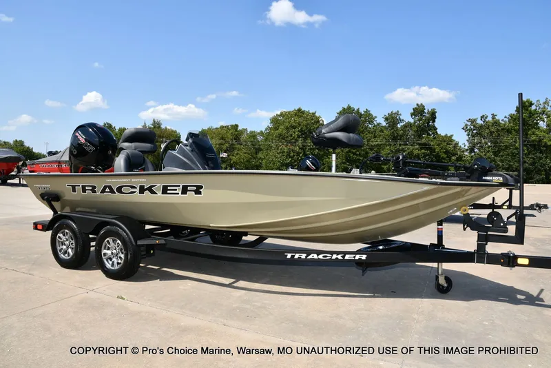 Slide: The Image of Tracker Pro Team 195 Tournament Edition 2026 - 72