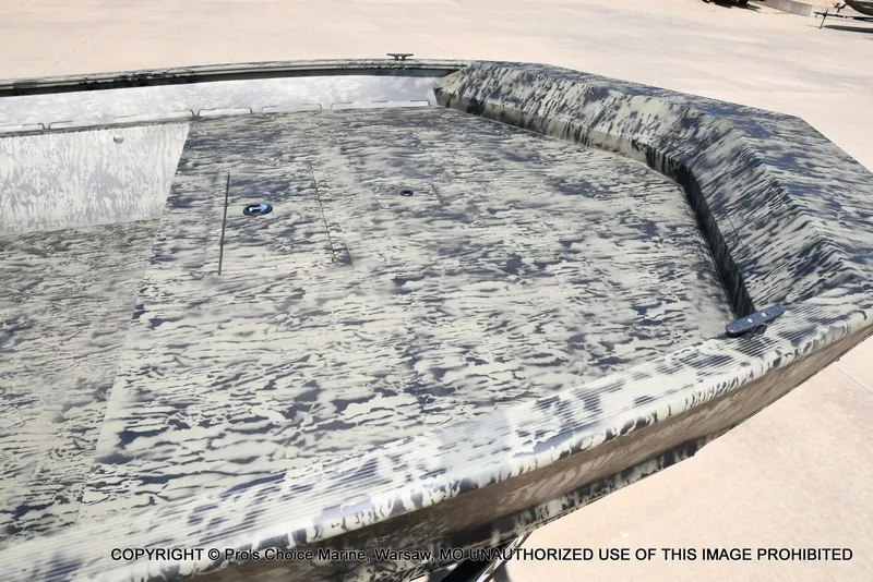 Slide: The Image of Tracker Grizzly 2072 Side Console Utility Jon w/60HP Mercury 4 Stroke 2026 - 11