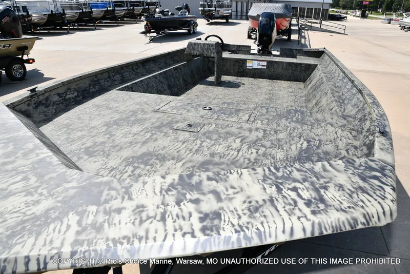 Slide: The Image of Tracker Grizzly 2072 Side Console Utility Jon w/60HP Mercury 4 Stroke 2026 - 22