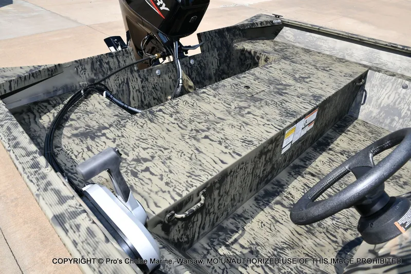 Slide: The Image of Tracker Grizzly 2072 Side Console Utility Jon w/60HP Mercury 4 Stroke 2026 - 27