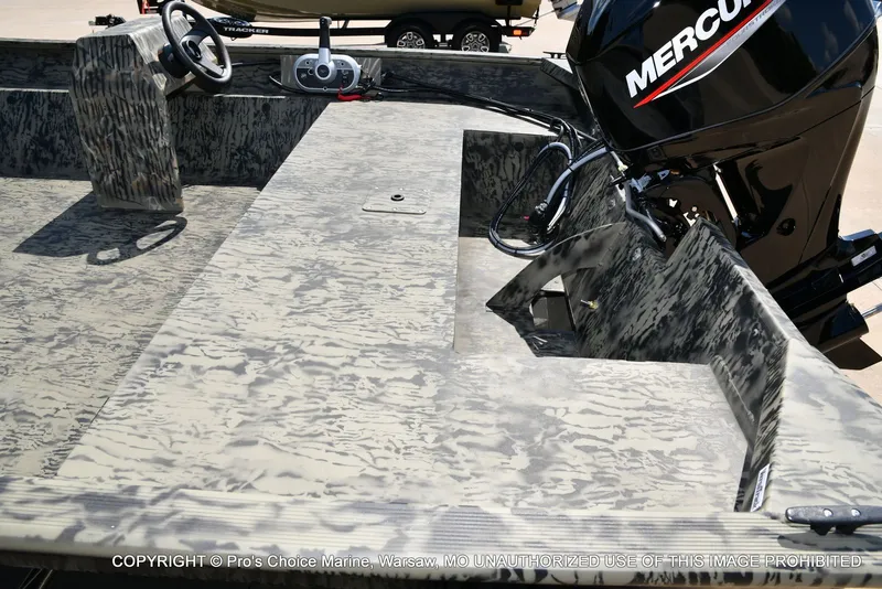 Slide: The Image of Tracker Grizzly 2072 Side Console Utility Jon w/60HP Mercury 4 Stroke 2026 - 29