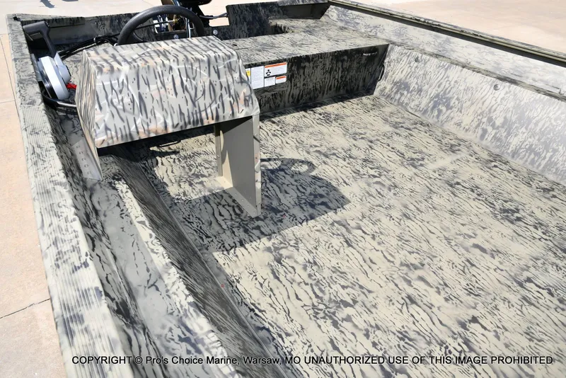 Slide: The Image of Tracker Grizzly 2072 Side Console Utility Jon w/60HP Mercury 4 Stroke 2026 - 4