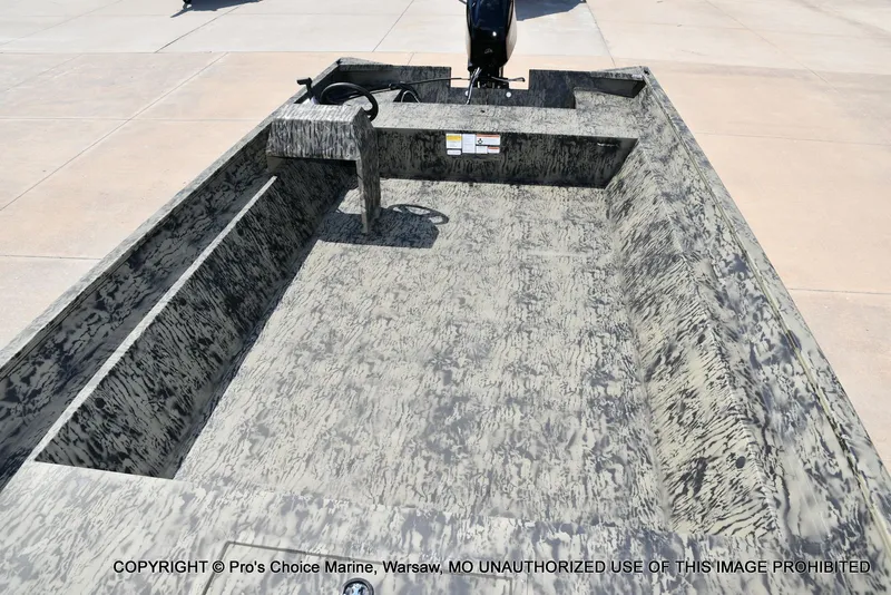 Slide: The Image of Tracker Grizzly 2072 Side Console Utility Jon w/60HP Mercury 4 Stroke 2026 - 9