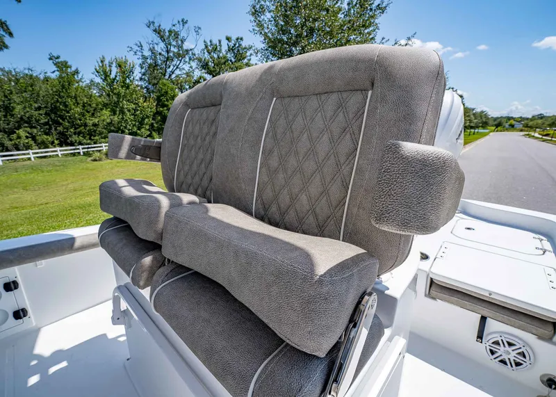 Slide: The Image of Sea Hunt BX 25 FS 2026 - 17