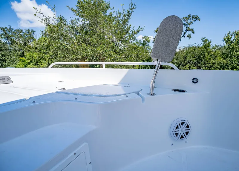 Slide: The Image of Sea Hunt BX 25 FS 2026 - 36