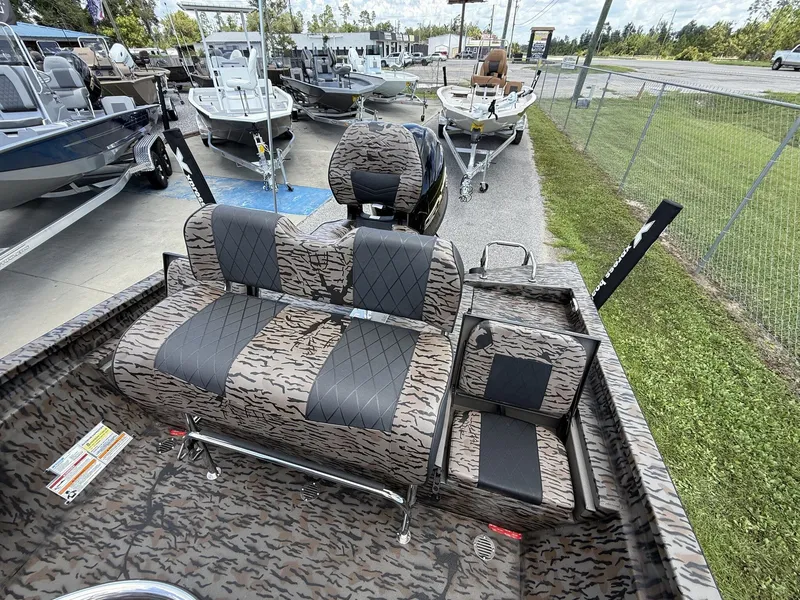 Slide: The Image of Xpress H20B Bay 2026 - 3